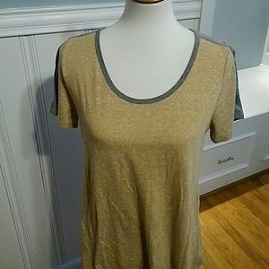 Lularoe classic tee